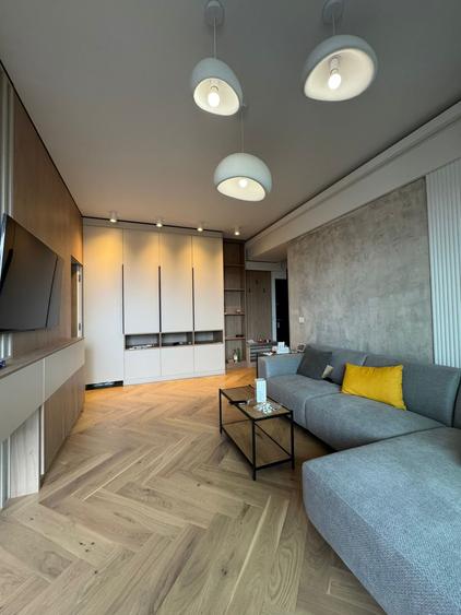 Apartament cu 3 camere în Universitate