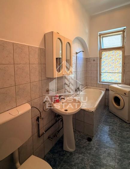 Garsonieră decomandată în Semicentral