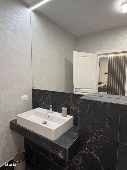 Apartament cu 7 camere în Păcurari