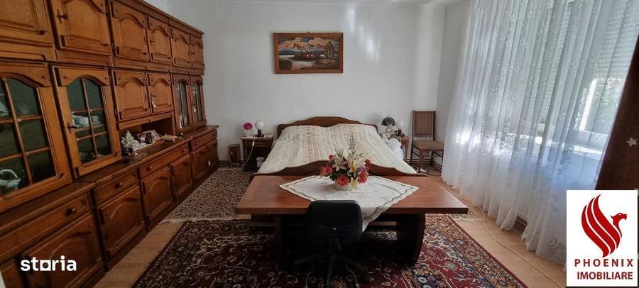 Casă cu 4 camere în Macea