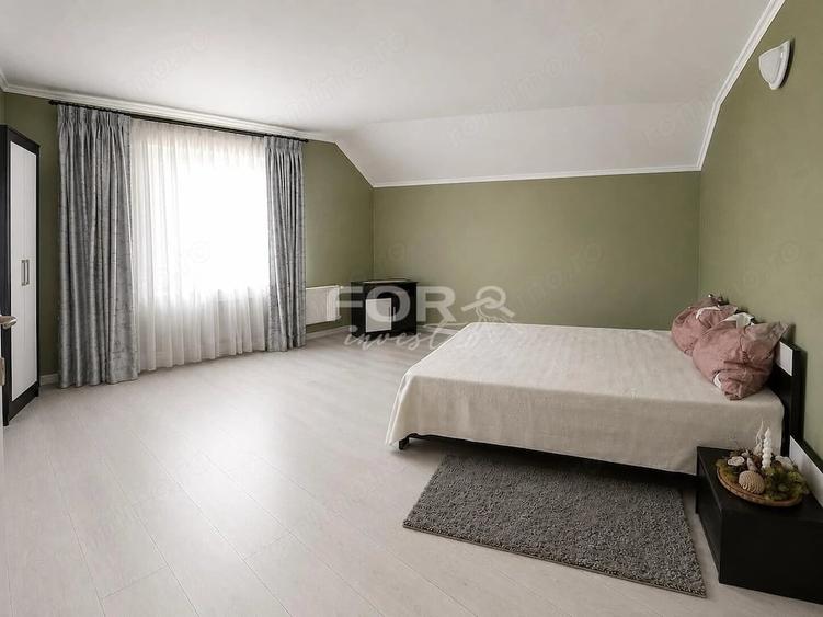 Casă cu 5 camere cu Teren 880 Mp în Oncea