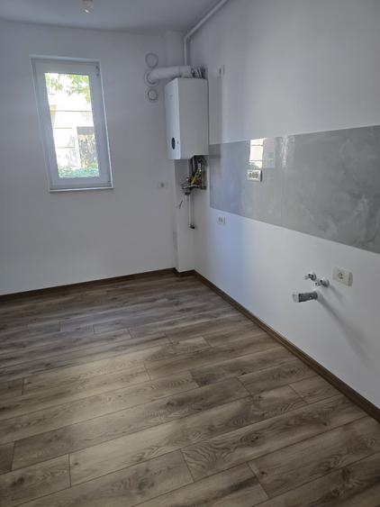Apartament cu 3 camere decomandat în Giroc