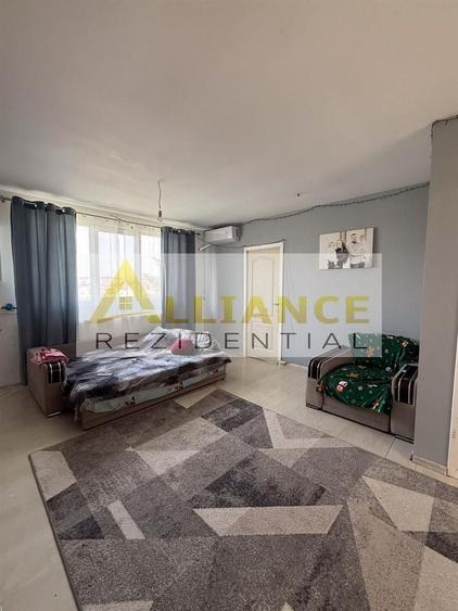 Apartament cu 4 camere semidecomandat, mobilat în Rahova