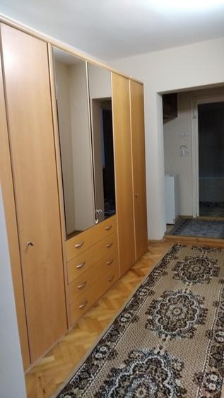 Apartament cu 2 camere decomandat în Cornișa