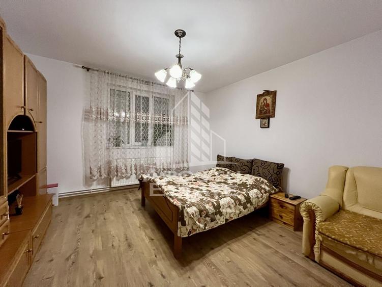 Casă individuală cu 5 camere cu Canalizare în Kuncz