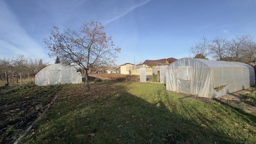 Casă individuală cu 4 camere cu Canalizare în Nord-Vest