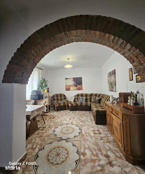 Casă cu 4 camere decomandat cu Teren 514 Mp în Iorga