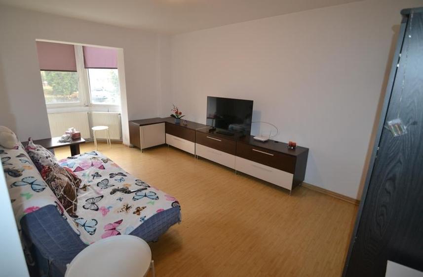 Apartament cu 2 camere decomandat în Județean