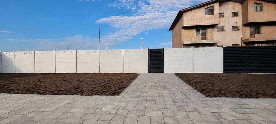 Casă cu Teren 660 Mp în Central