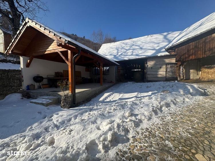 Casă cu 3 camere în Sibiel