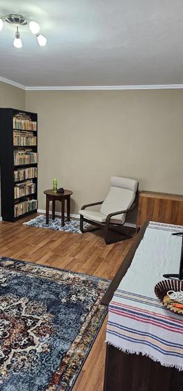 Apartament cu 2 camere semidecomandat în Teiul Doamnei