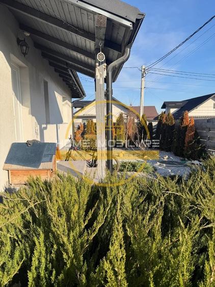 Casă individuală cu 4 camere cu Canalizare în Miroslava