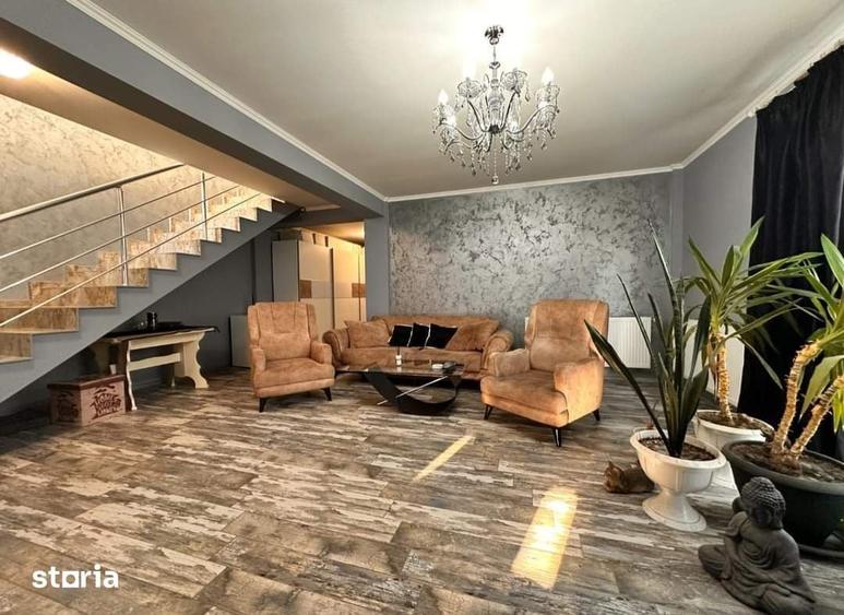 Casă cu 5 camere cu Teren 1400 Mp în Central