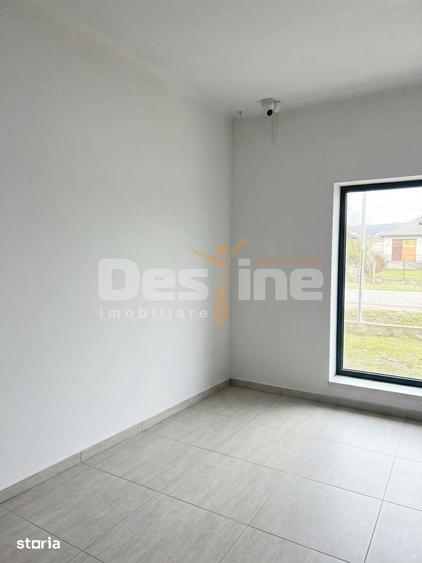 Casă cu 3 camere cu Teren 932 Mp în Central