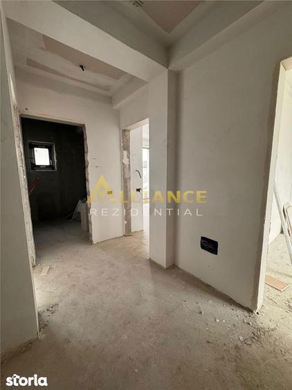 Casă cu 5 camere cu Teren 180 Mp în Central