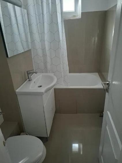 Apartament cu 2 camere - zona Alexandru cel Bun - Piata Voievozilor - 1