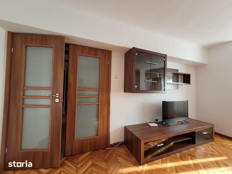 Apartament cu 2 camere decomandat în Centrul Civic