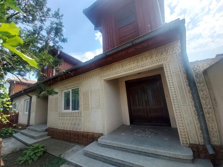 Casă cu 4 camere în Biruința