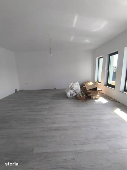 Casă cu 4 camere cu Teren 220 Mp în Cug