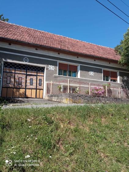 Casă cu 3 camere în Gârnic