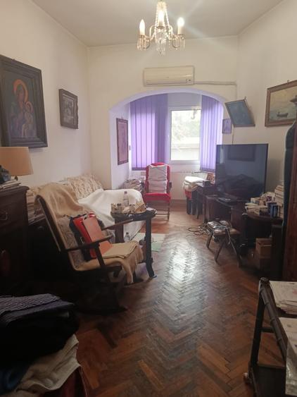Apartament cu 3 camere decomandat, mobilat în Gara de Nord