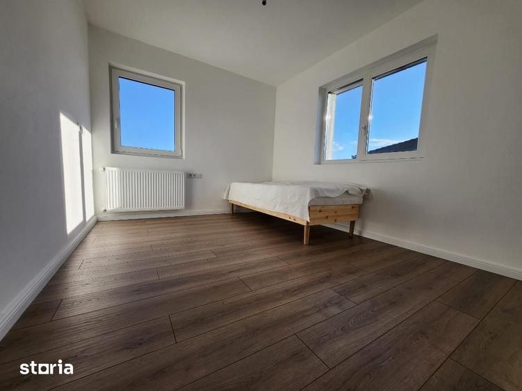 Casă cu 4 camere cu Teren 340 Mp în Cetate