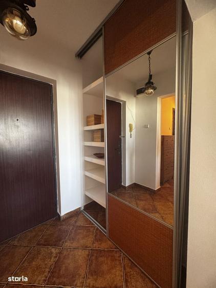 Apartament cu 2 camere decomandat în Vitan