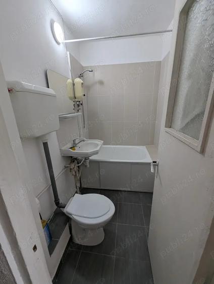 Garsonieră decomandată în Central