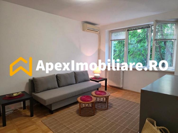 Apartament cu 2 camere semidecomandat în Vatra Luminoasă