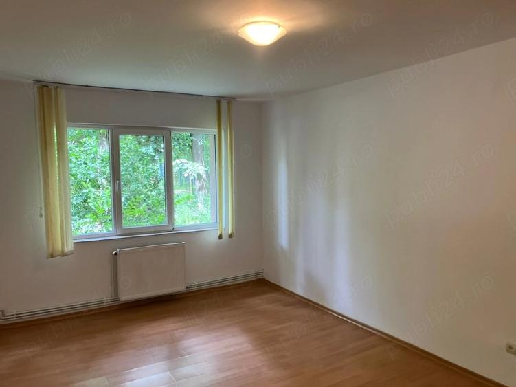 Apartament cu 2 camere semidecomandat în Tătărași