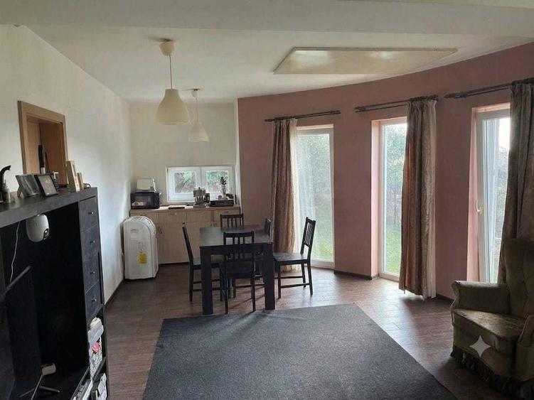Casă cu 4 camere cu Teren 374 Mp în Săcălaz