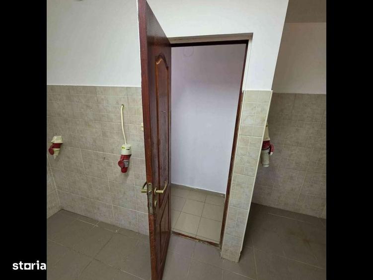 Spațiu comercial, de 60 mp, în Păulești
