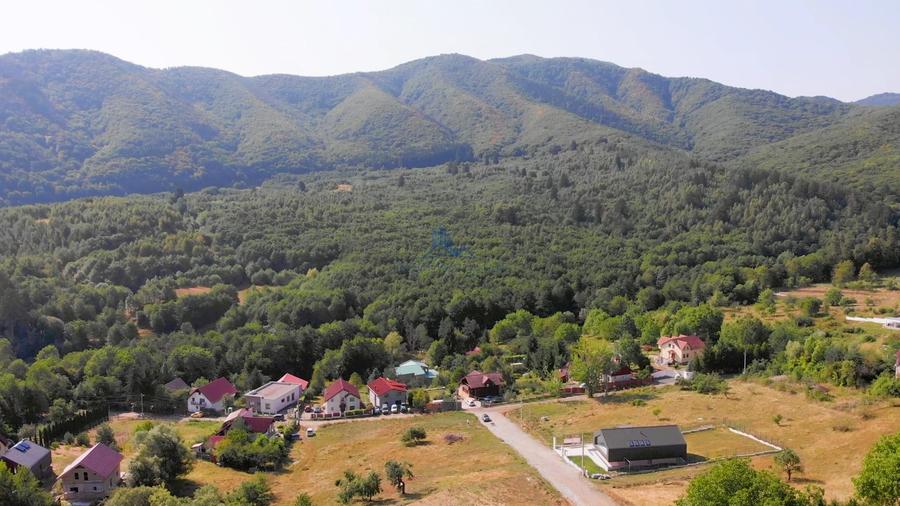 Teren Construcții intravilan de 706 mp, în Cisnădioara