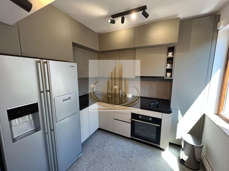 Apartament cu 2 camere semidecomandat, mobilat în Ultracentral