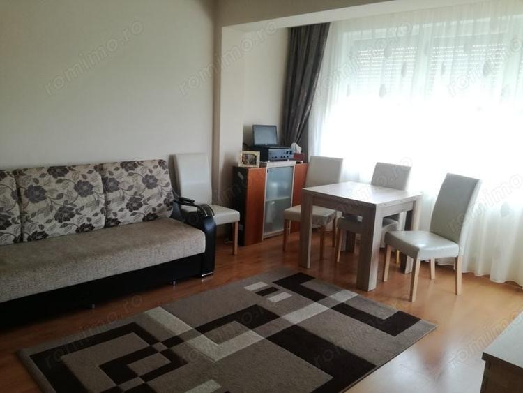 Apartament cu 2 camere decomandat în Sinaia
