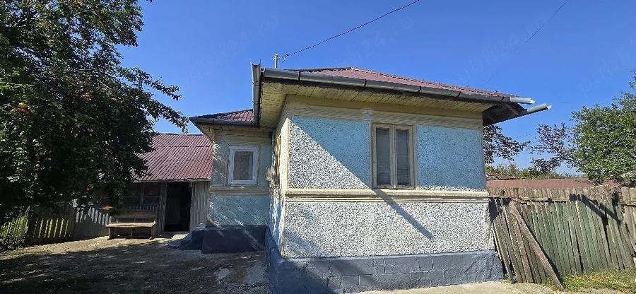 Casă cu 4 camere cu Teren 1952 Mp în Clondiru