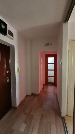 Apartament cu 2 camere decomandat în Sud