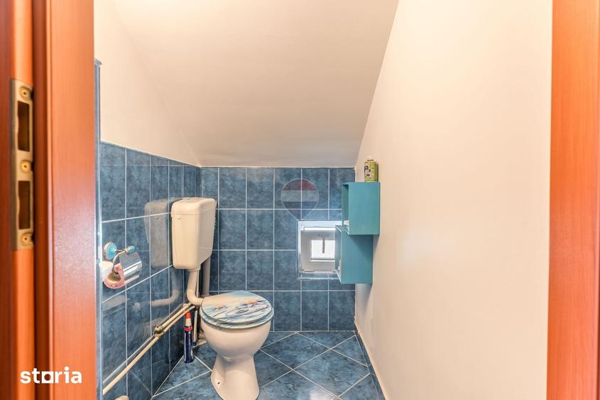 Casă cu 5 camere cu Teren 700 Mp în Galata