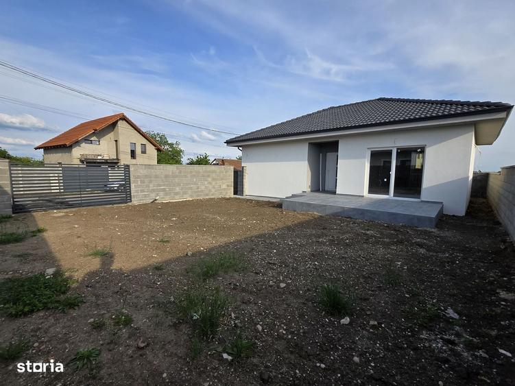 Casă cu 3 camere în Central