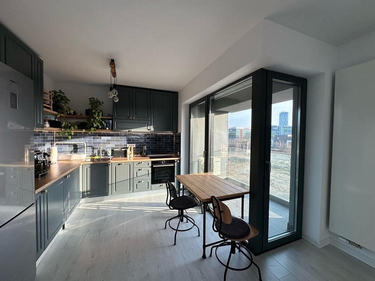 Apartament cu 2 camere decomandat în Sud