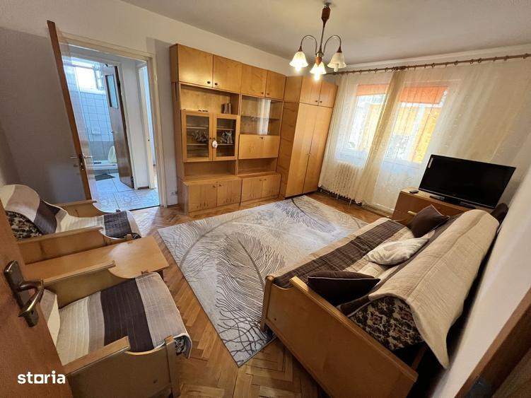 Apartament cu 2 camere semidecomandat în Mihai Viteazul