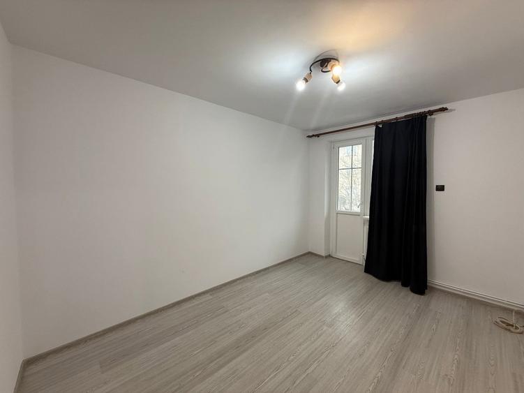 Apartament cu 2 camere semidecomandat în Centru Vechi
