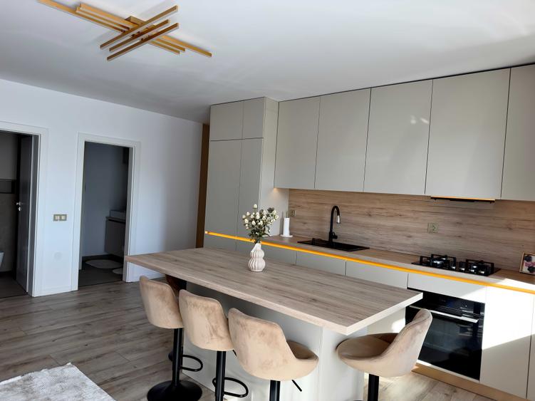Apartament cu 3 camere decomandat în Iris