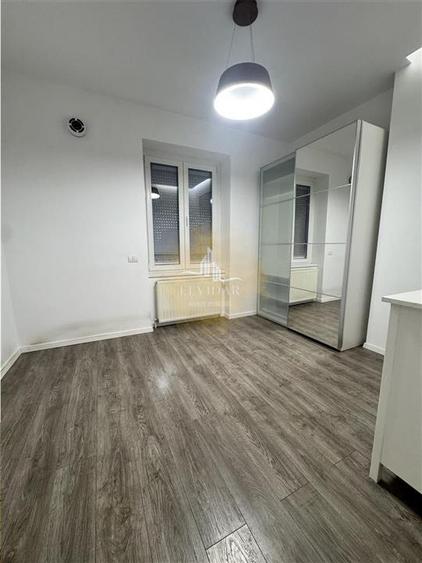 Apartament cu 3 camere circular, mobilat în Take Ionescu