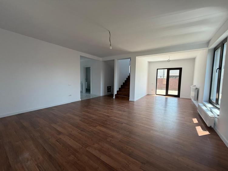 Casă individuală cu 4 camere cu Teren 477 Mp în Buftea
