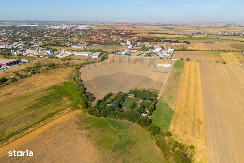 Teren de 20000 mp, în Gai