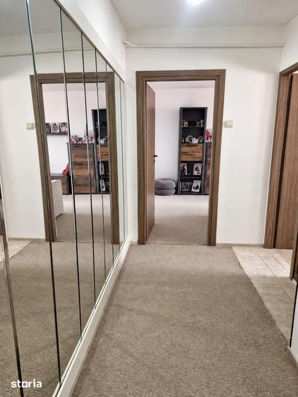 Apartament cu 3 camere în IAR