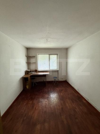 Apartament cu 3 camere, decomandat, zona George Enescu - 4