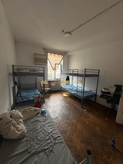Apartament cu 3 camere decomandat, mobilat în Unirii