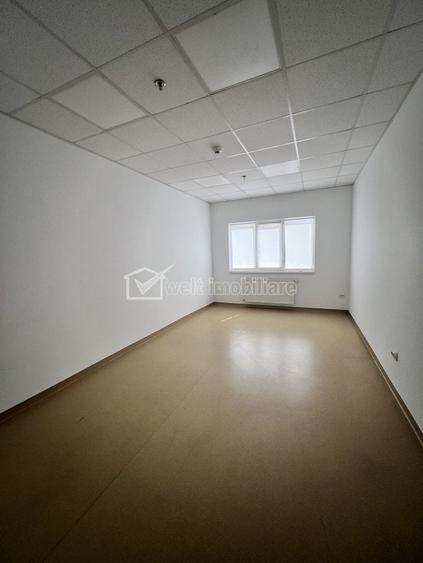 Spațiu comercial, de 2,200 mp, în Central